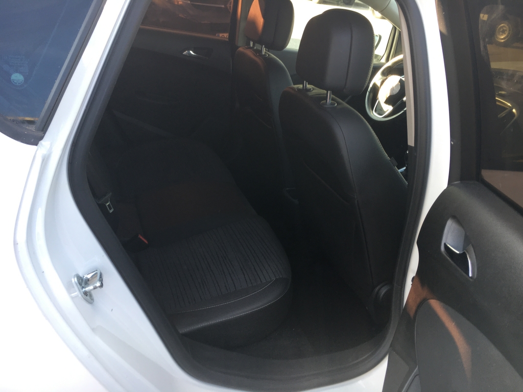 OPEL ASTRA 1.6 TDCI 110CV OPEL ASTRA 1.6 TDCI 110CV