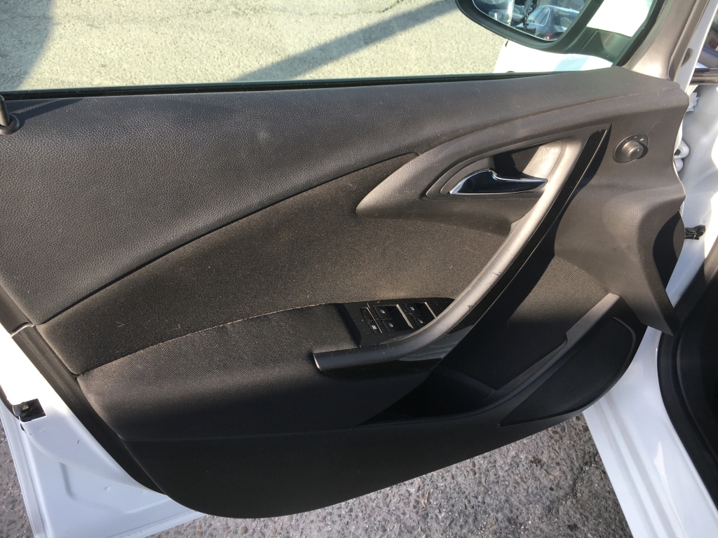 OPEL ASTRA 1.6 TDCI 110CV OPEL ASTRA 1.6 TDCI 110CV