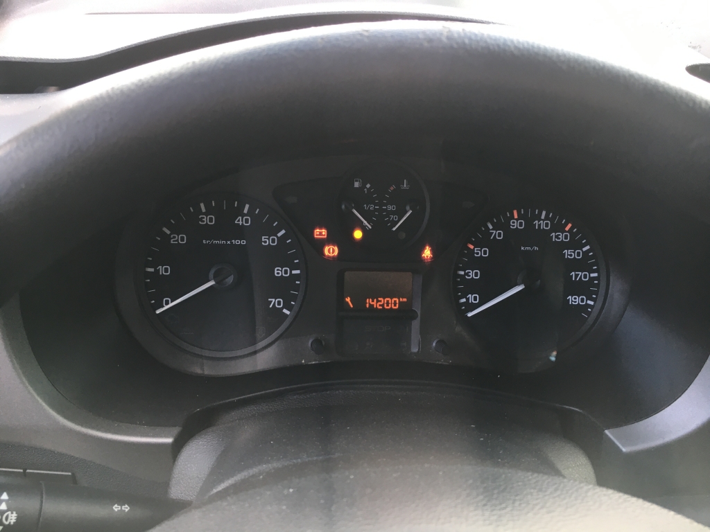 CITROEN BERLINGO 1.6 HDI 75CV CITROEN BERLINGO 1.6 HDI 75CV