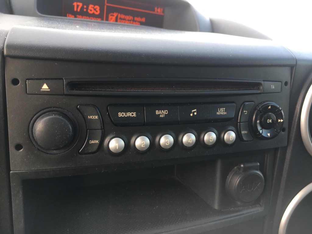 CITROEN BERLINGO 1.6 HDI 75CV CITROEN BERLINGO 1.6 HDI 75CV