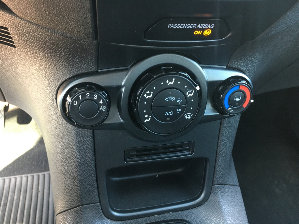 FORD FIESTA 1.2 INY 81CV