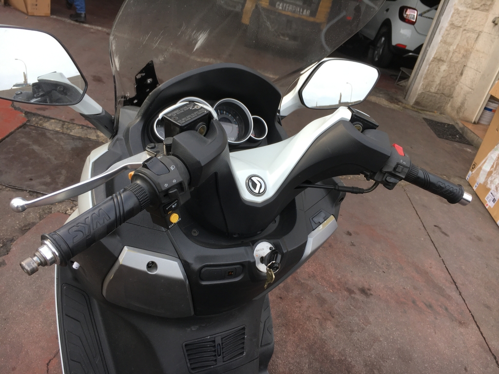 S.Y.M JOYMAX 125 GTS S.Y.M JOYMAX 125 GTS