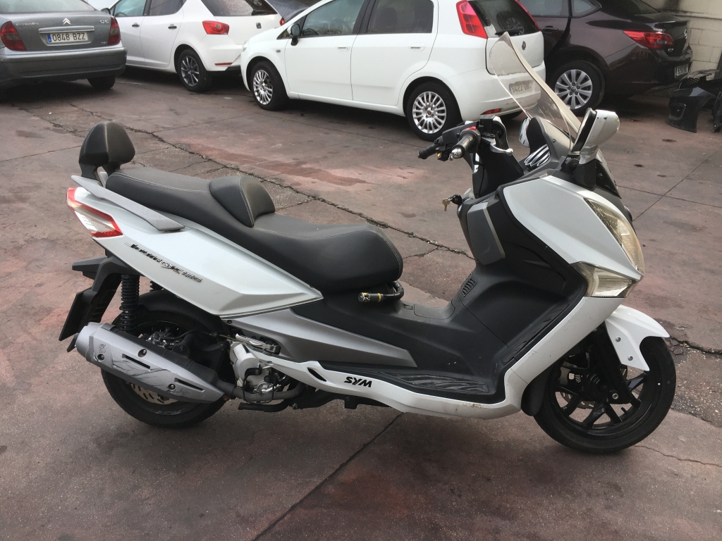 S.Y.M JOYMAX 125 GTS S.Y.M JOYMAX 125 GTS