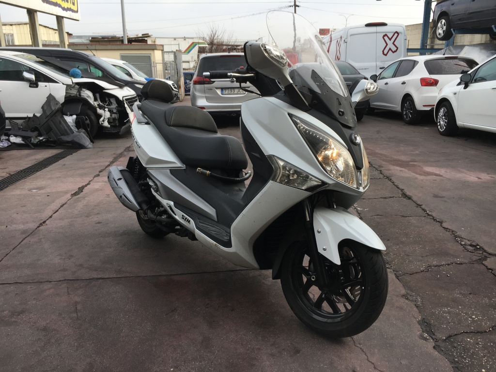 S.Y.M JOYMAX 125 GTS S.Y.M JOYMAX 125 GTS