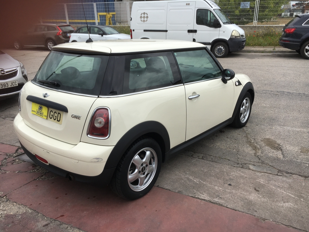 MINI ONE 1.4 INY 95CV