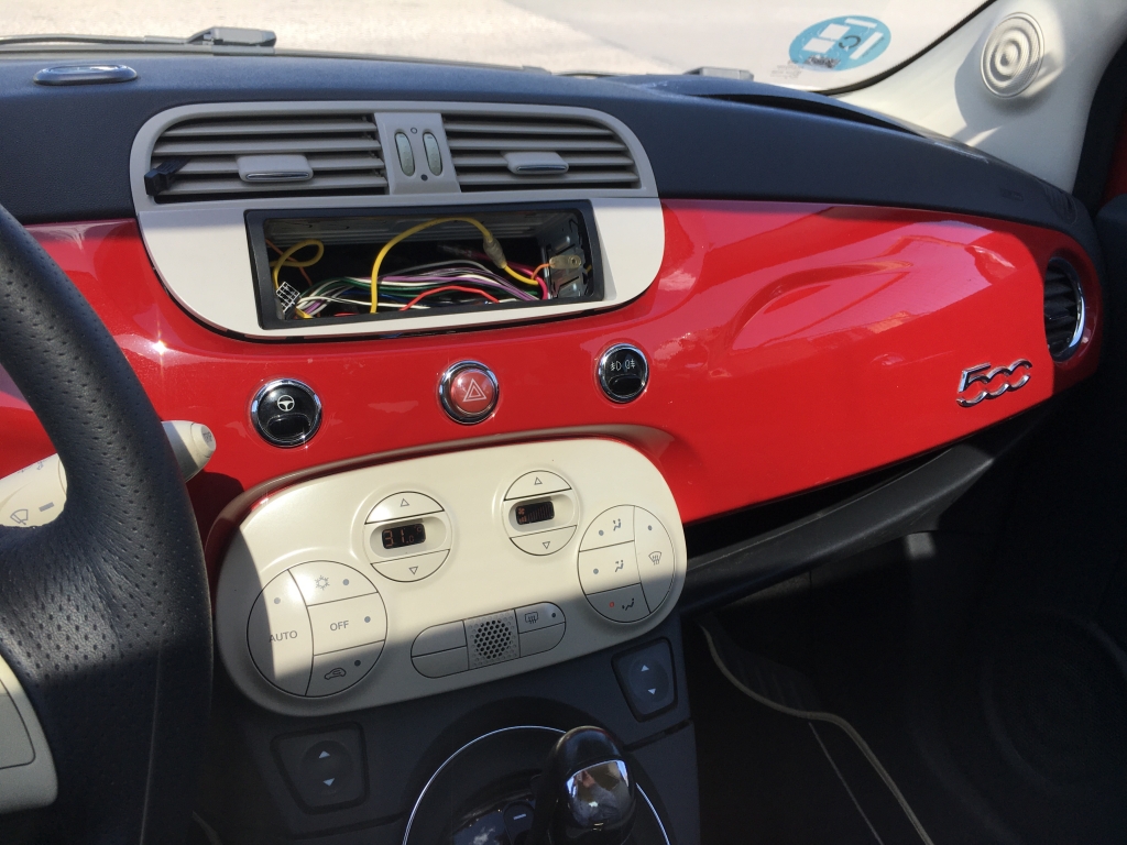 FIAT 500 1.3 INY 60 CV AUT FIAT 500 1.3 INY 60 CV AUT