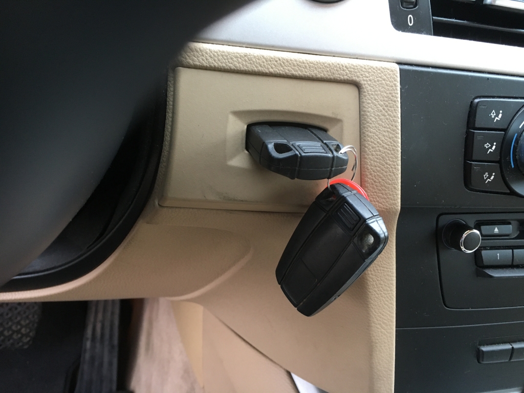 BMW 320 D TOURING 2.0 177CV AUT BMW 320 D TOURING 2.0 177CV AUT