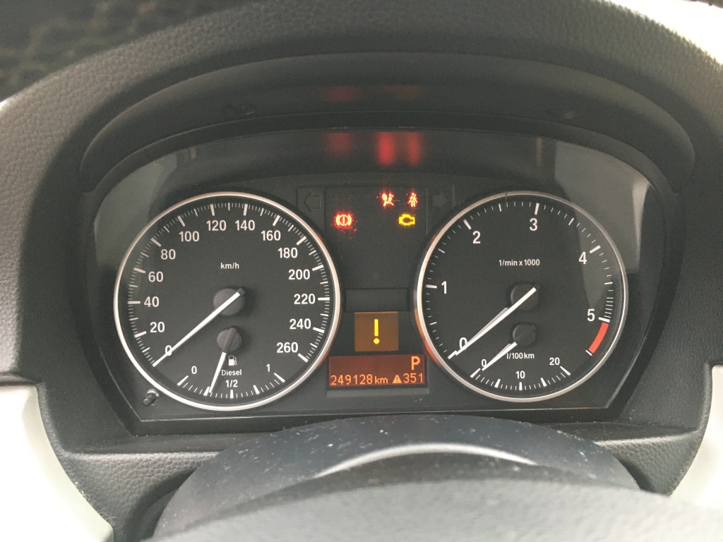 BMW 320 D TOURING 2.0 177CV AUT BMW 320 D TOURING 2.0 177CV AUT