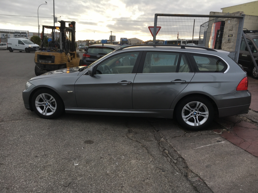 BMW 320 D TOURING 2.0 177CV AUT BMW 320 D TOURING 2.0 177CV AUT