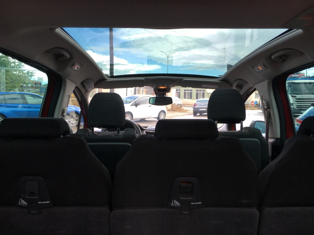 PEUGEOT 5008 1.6 HDI 110CV 7 AUT 7 PLAZAS PEUGEOT 5008 1.6 HDI 110CV 7 AUT 7 PLAZAS