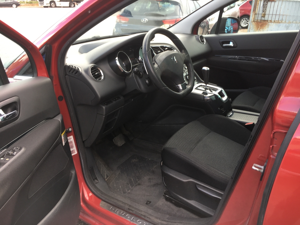 PEUGEOT 5008 1.6 HDI 110CV 7 AUT 7 PLAZAS PEUGEOT 5008 1.6 HDI 110CV 7 AUT 7 PLAZAS