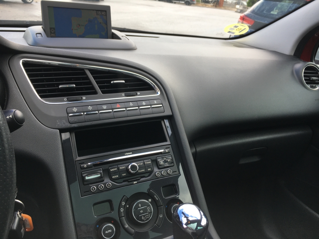 PEUGEOT 5008 1.6 HDI 110CV 7 AUT 7 PLAZAS PEUGEOT 5008 1.6 HDI 110CV 7 AUT 7 PLAZAS