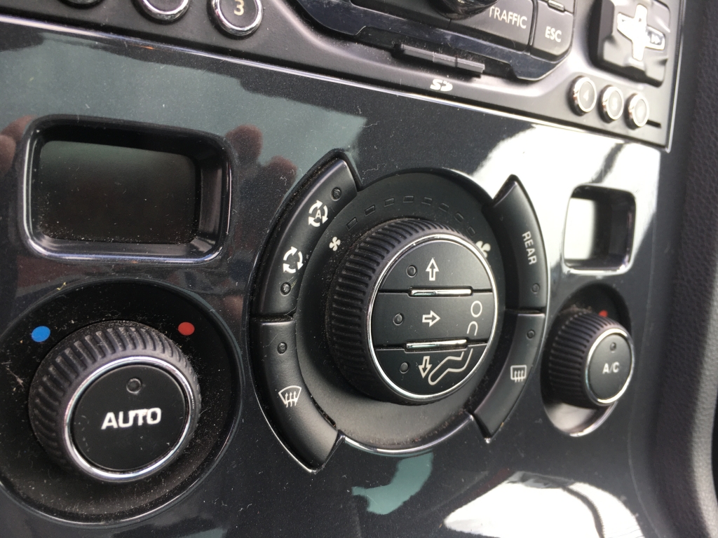 PEUGEOT 5008 1.6 HDI 110CV 7 AUT 7 PLAZAS PEUGEOT 5008 1.6 HDI 110CV 7 AUT 7 PLAZAS