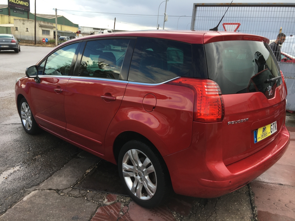 PEUGEOT 5008 1.6 HDI 110CV 7 AUT 7 PLAZAS PEUGEOT 5008 1.6 HDI 110CV 7 AUT 7 PLAZAS