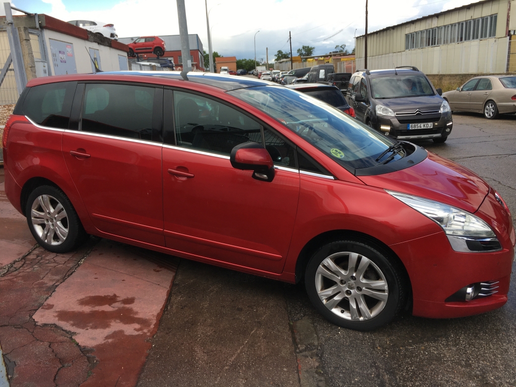 PEUGEOT 5008 1.6 HDI 110CV 7 AUT 7 PLAZAS PEUGEOT 5008 1.6 HDI 110CV 7 AUT 7 PLAZAS