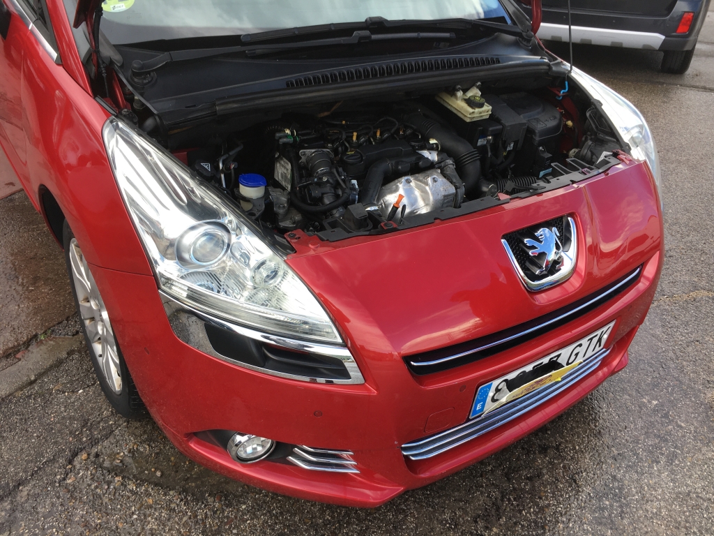 PEUGEOT 5008 1.6 HDI 110CV 7 AUT 7 PLAZAS PEUGEOT 5008 1.6 HDI 110CV 7 AUT 7 PLAZAS