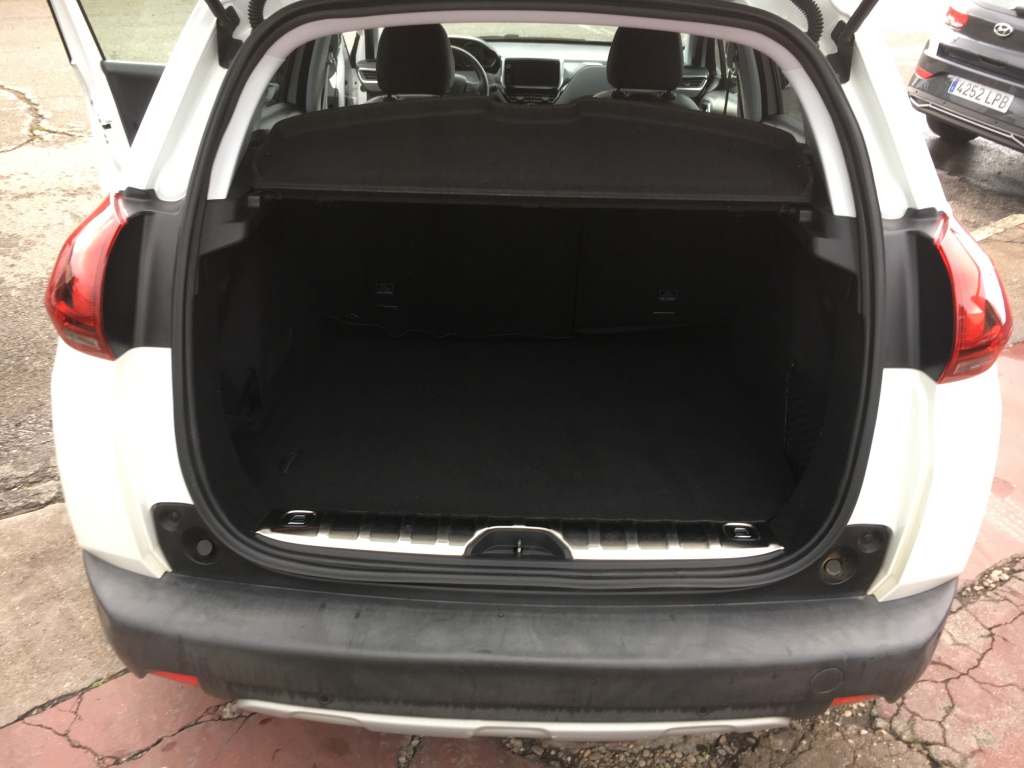 PEUGEOT 2008 1.2 INY 110CV AUT