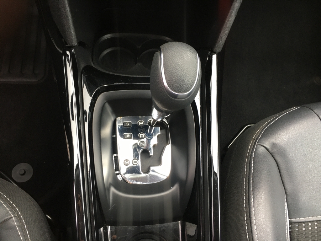 PEUGEOT 2008 1.2 INY 110CV AUT