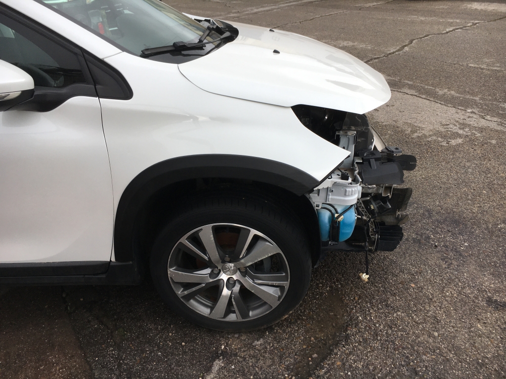 PEUGEOT 2008 1.2 INY 110CV AUT