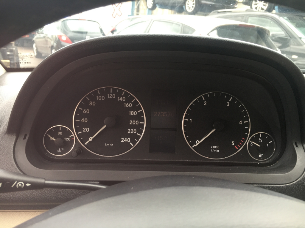 MERCEDES BENZ CLASE A-180 CDI 2.0 110CV AUT