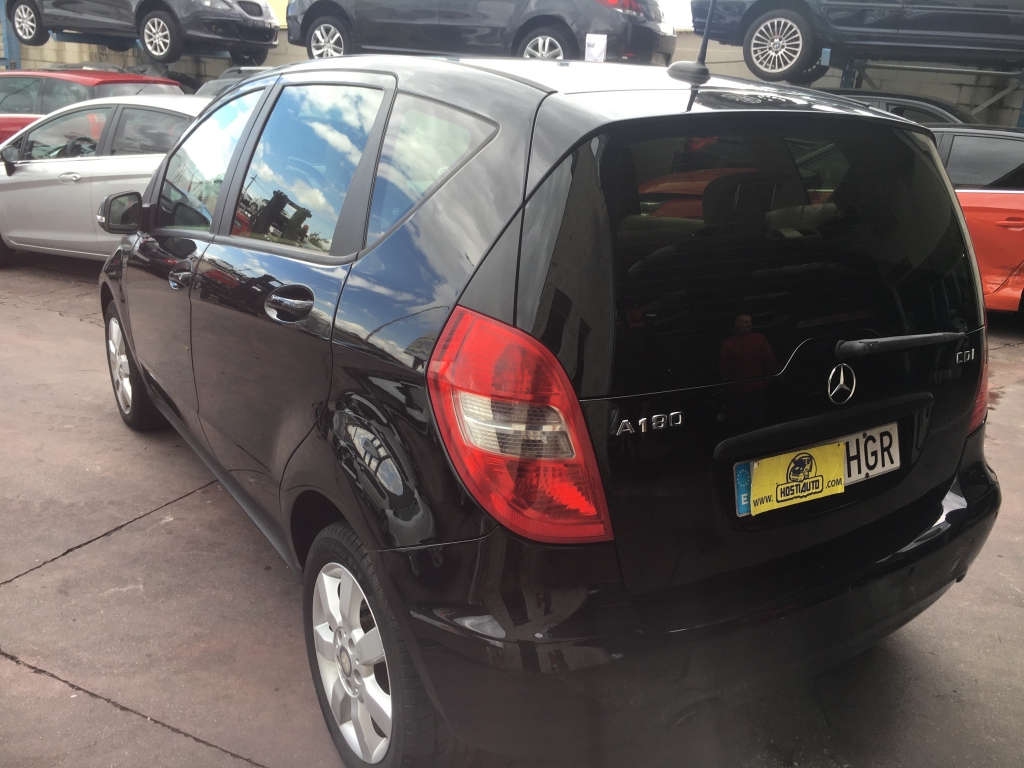 MERCEDES BENZ CLASE A-180 CDI 2.0 110CV AUT MERCEDES BENZ CLASE A-180 CDI 2.0 110CV AUT