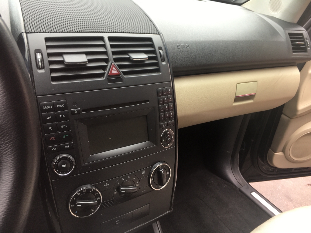 MERCEDES BENZ CLASE A-180 CDI 2.0 110CV AUT MERCEDES BENZ CLASE A-180 CDI 2.0 110CV AUT