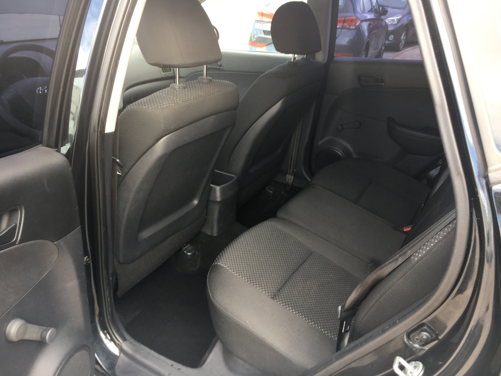 HYUNDAI I-30 1.6 D 90CV