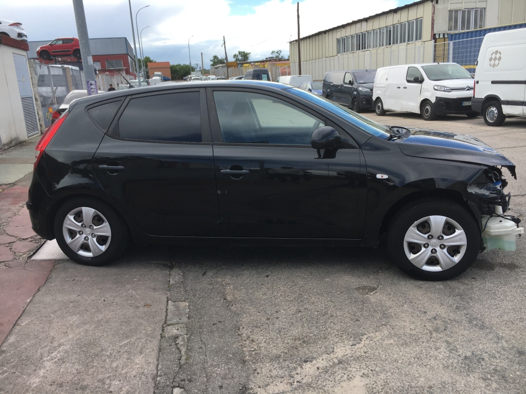 HYUNDAI I-30 1.6 D 90CV