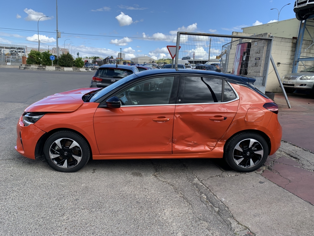 OPEL CORSA E ELEGANCE ELECTRICO 136CV