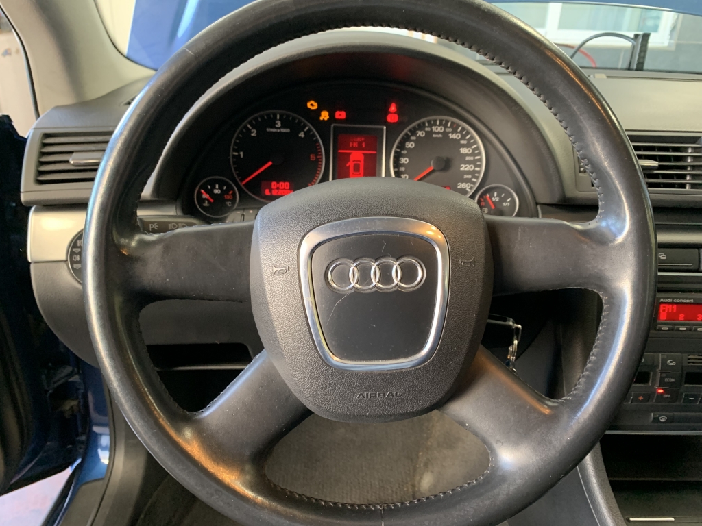 AUDI A4 2.0 TDI 140CV