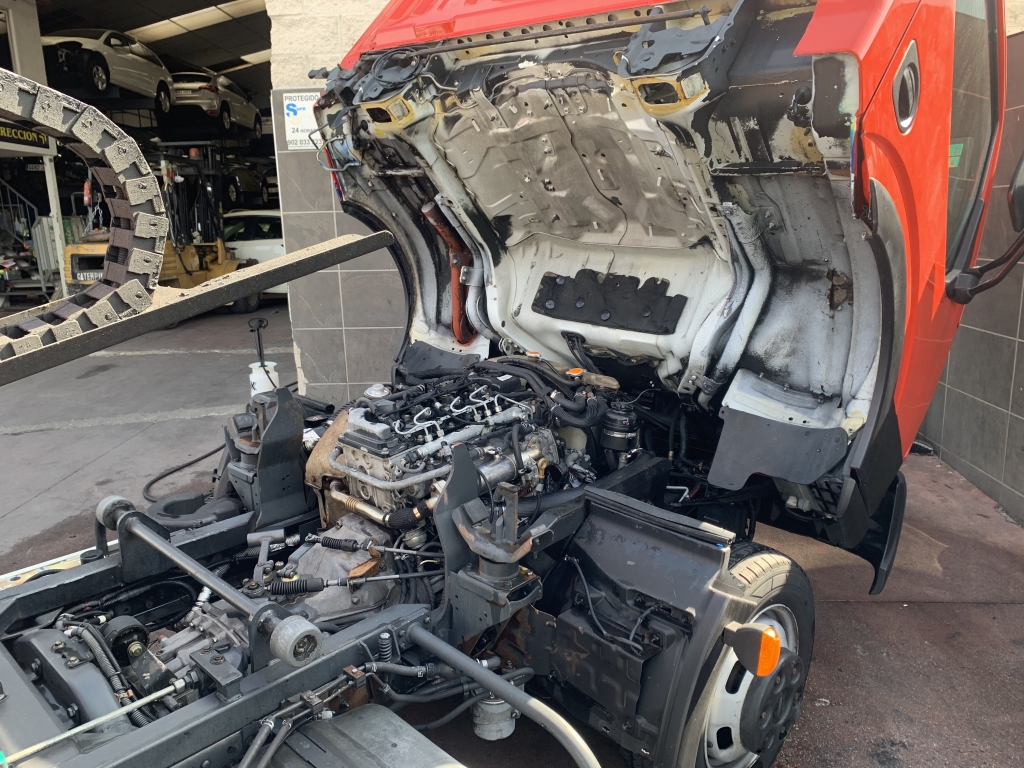 NISSAN CABSTAR 3.0 D 150CV PORTA COCHES