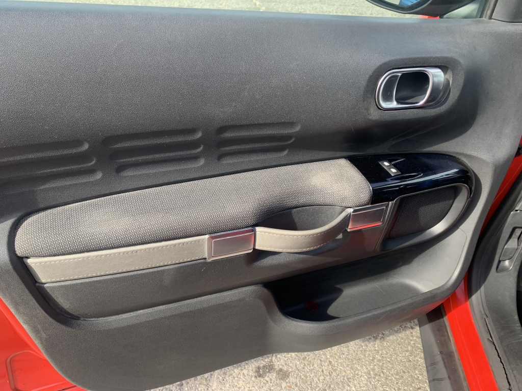 CITROEN C-4 CACTUS 1.2 INY 82CV