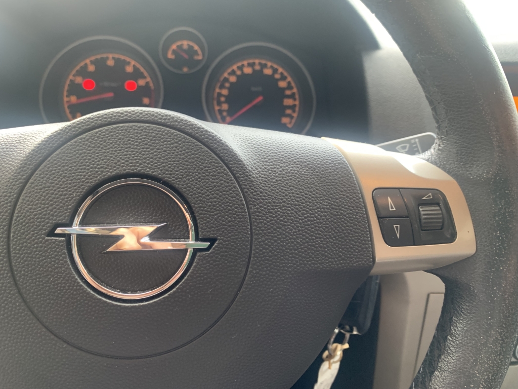 OPEL ASTRA 1.6 INY 115CV OPEL ASTRA 1.6 INY 115CV