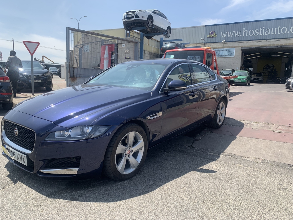 JAGUAR XF 2.0 D 180CV AUT