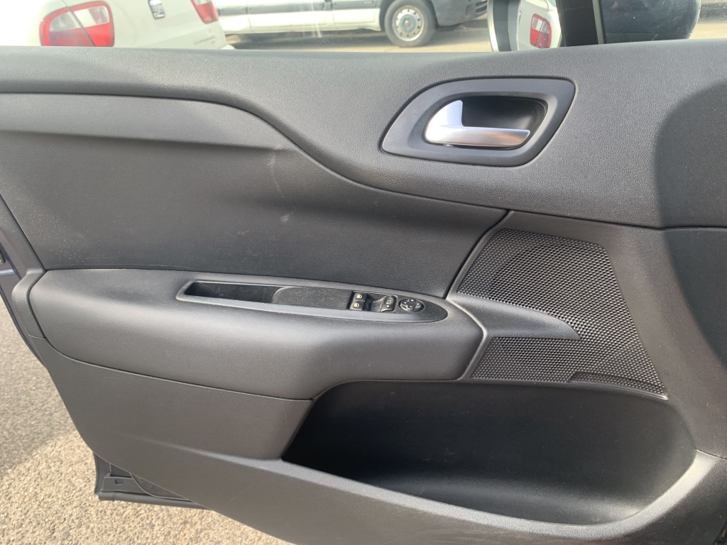 CITROEN C-4 1.6 HDI 92CV