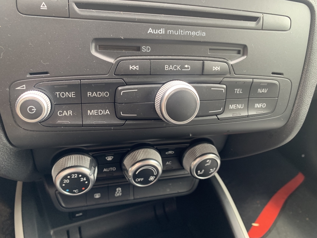 AUDI A1 1.6 TDI 105CV S-LINE