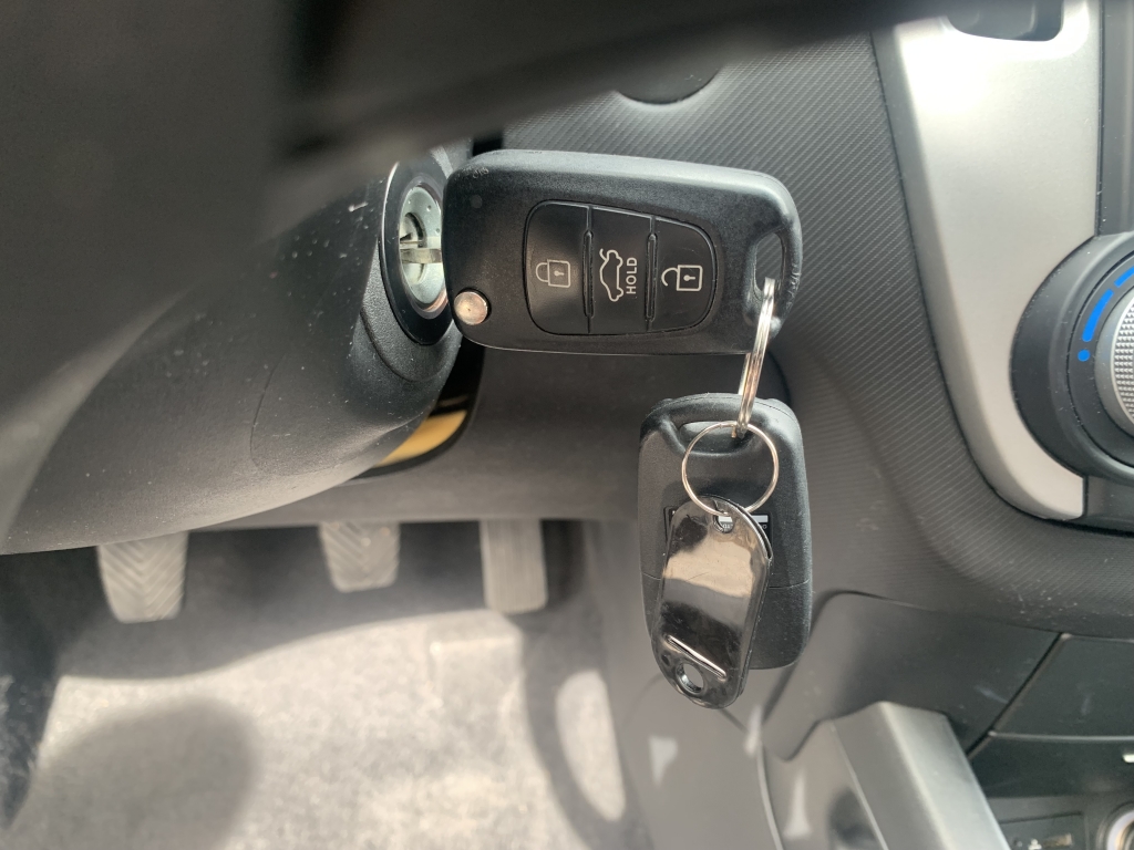 KIA CEED 1.6 CRDI 90CV KIA CEED 1.6 CRDI 90CV