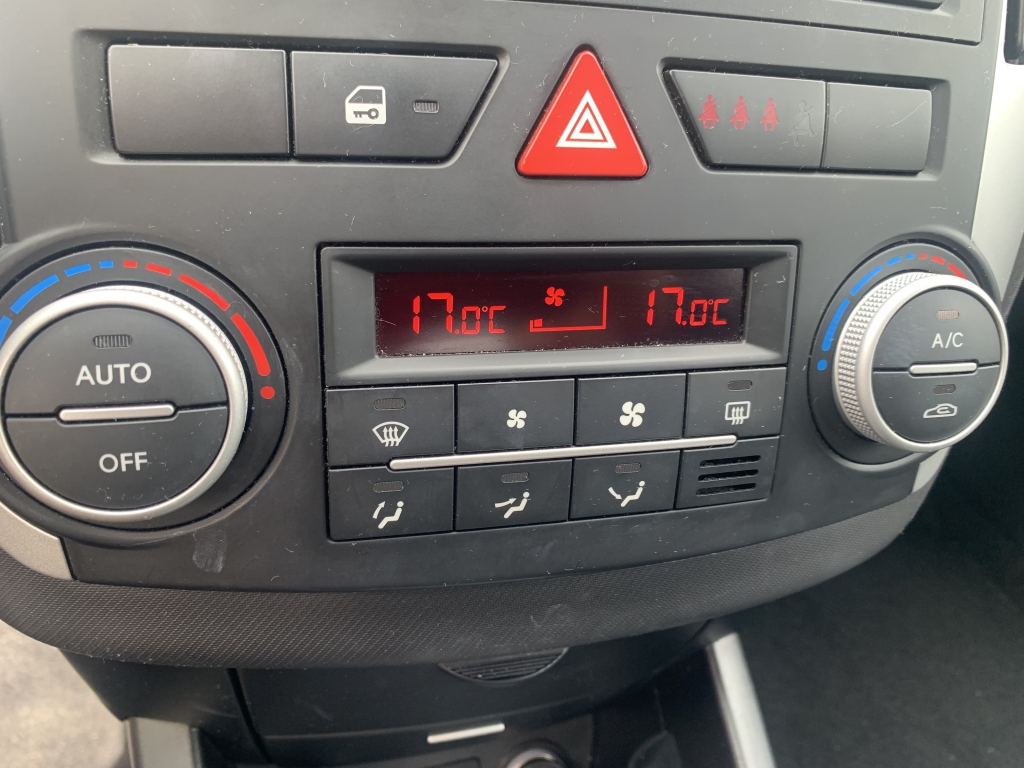 KIA CEED 1.6 CRDI 90CV KIA CEED 1.6 CRDI 90CV