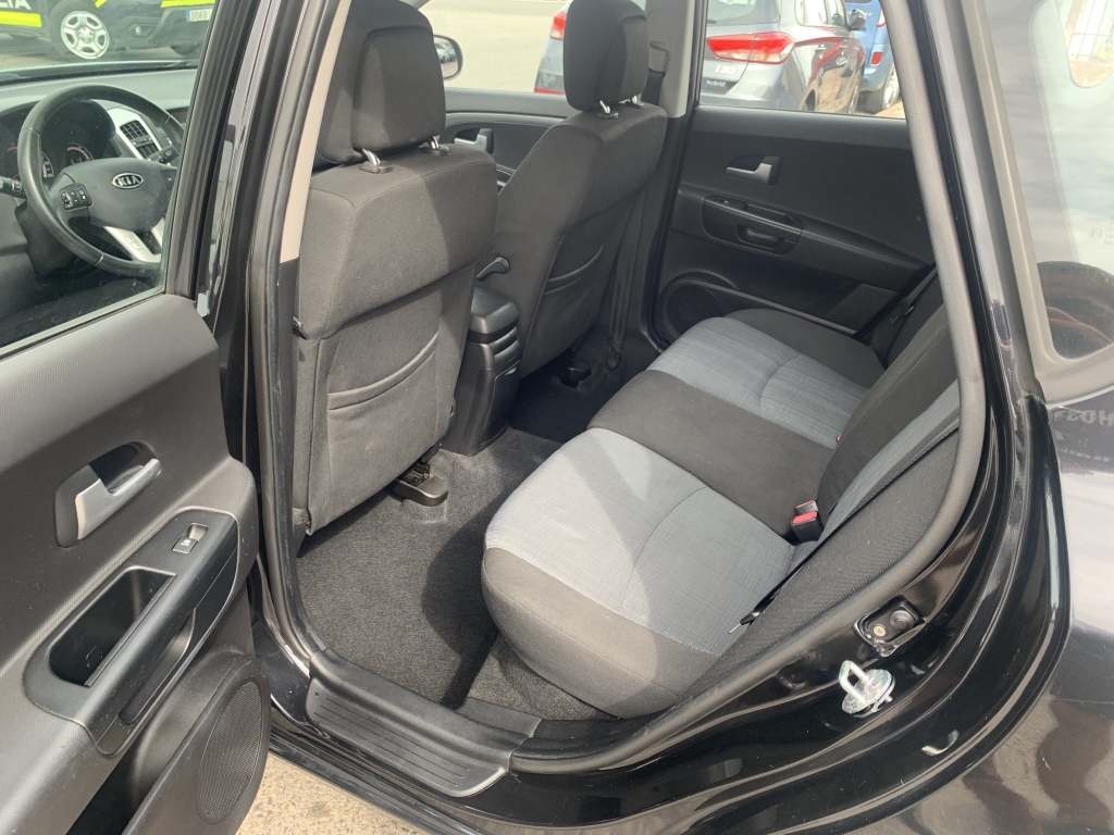 KIA CEED 1.6 CRDI 90CV KIA CEED 1.6 CRDI 90CV