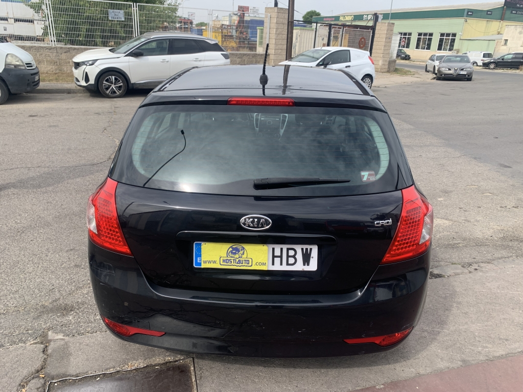 KIA CEED 1.6 CRDI 90CV KIA CEED 1.6 CRDI 90CV
