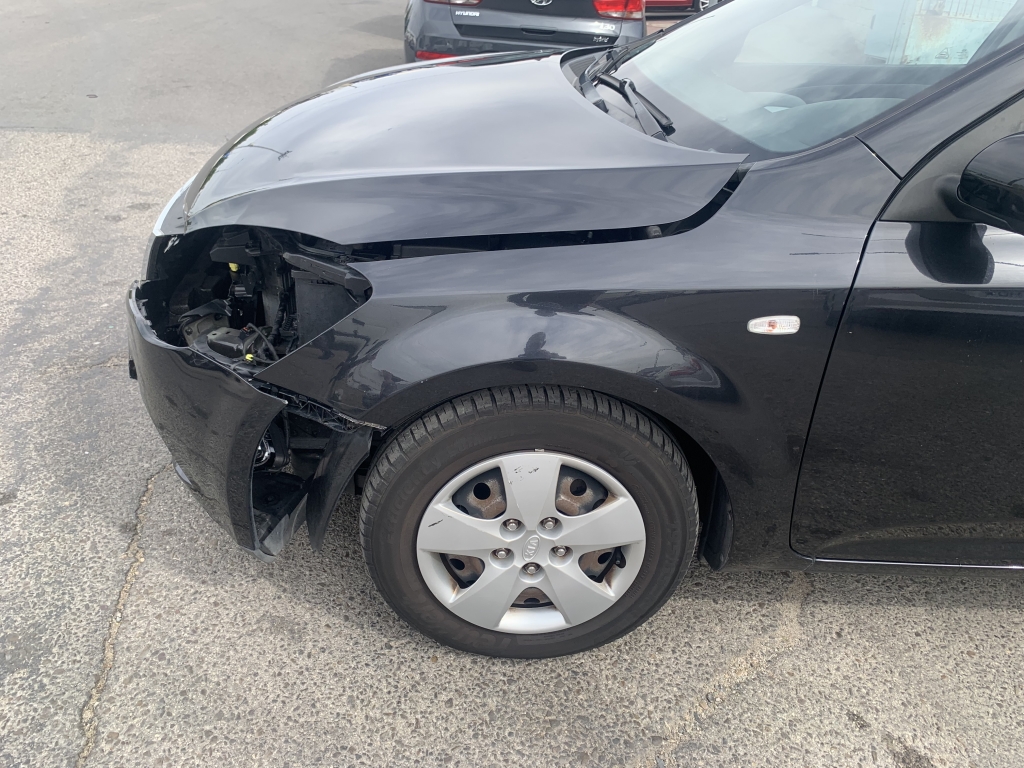 KIA CEED 1.6 CRDI 90CV KIA CEED 1.6 CRDI 90CV