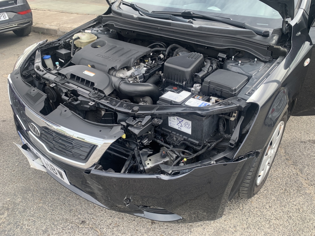 KIA CEED 1.6 CRDI 90CV KIA CEED 1.6 CRDI 90CV