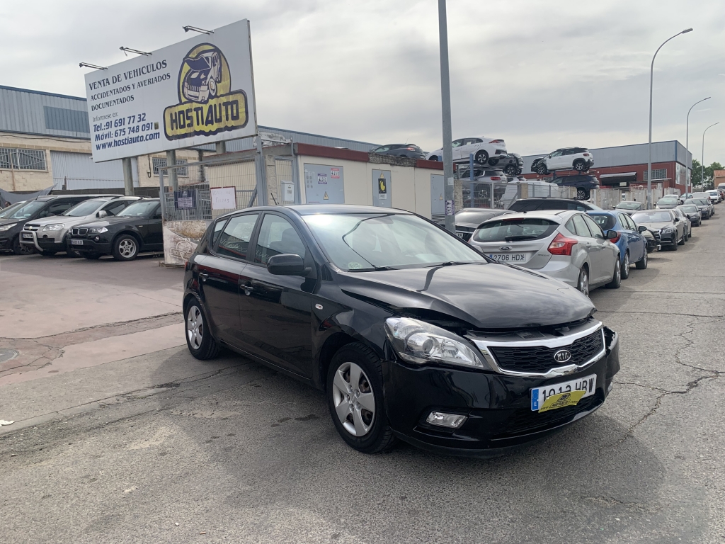 KIA CEED 1.6 CRDI 90CV KIA CEED 1.6 CRDI 90CV