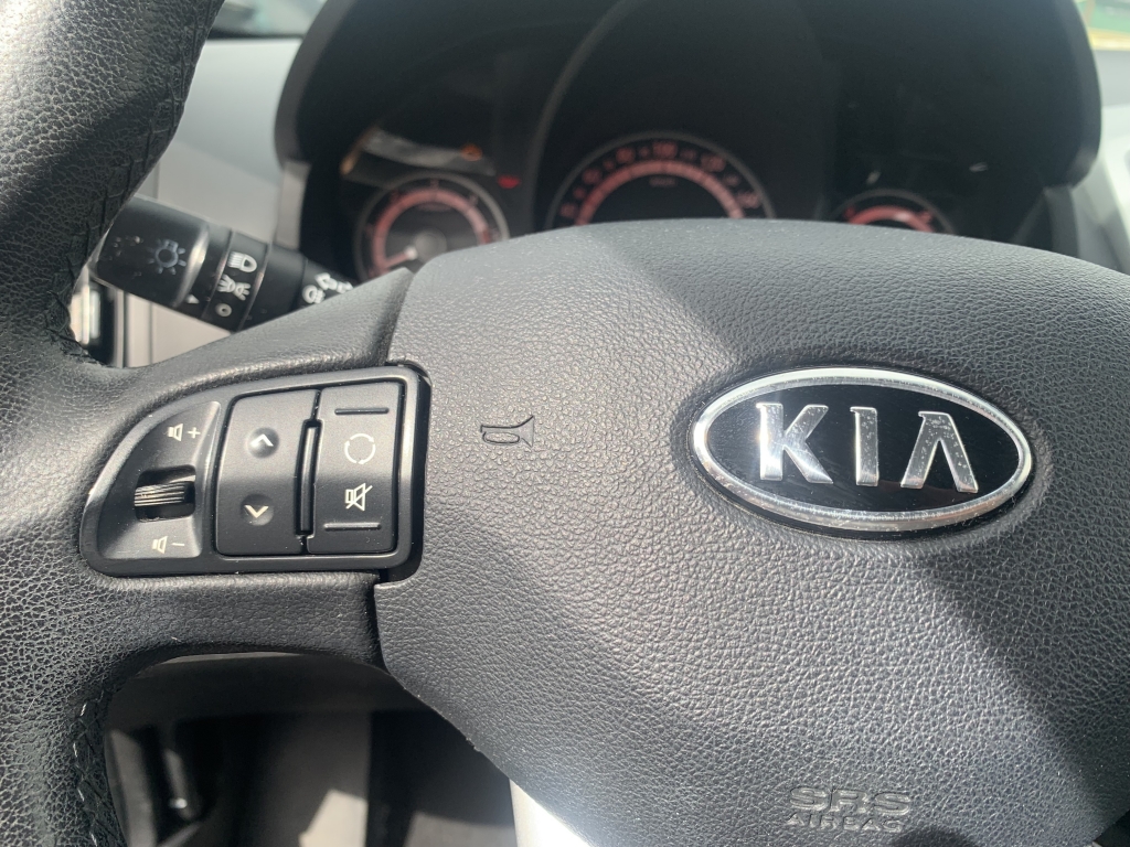 KIA CEED 1.6 CRDI 90CV KIA CEED 1.6 CRDI 90CV