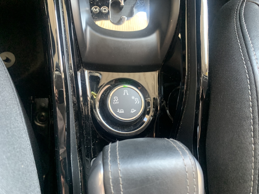 PEUGEOT 2008 1.2 INY 110CV AUTOMATICO PEUGEOT 2008 1.2 INY 110CV AUTOMATICO