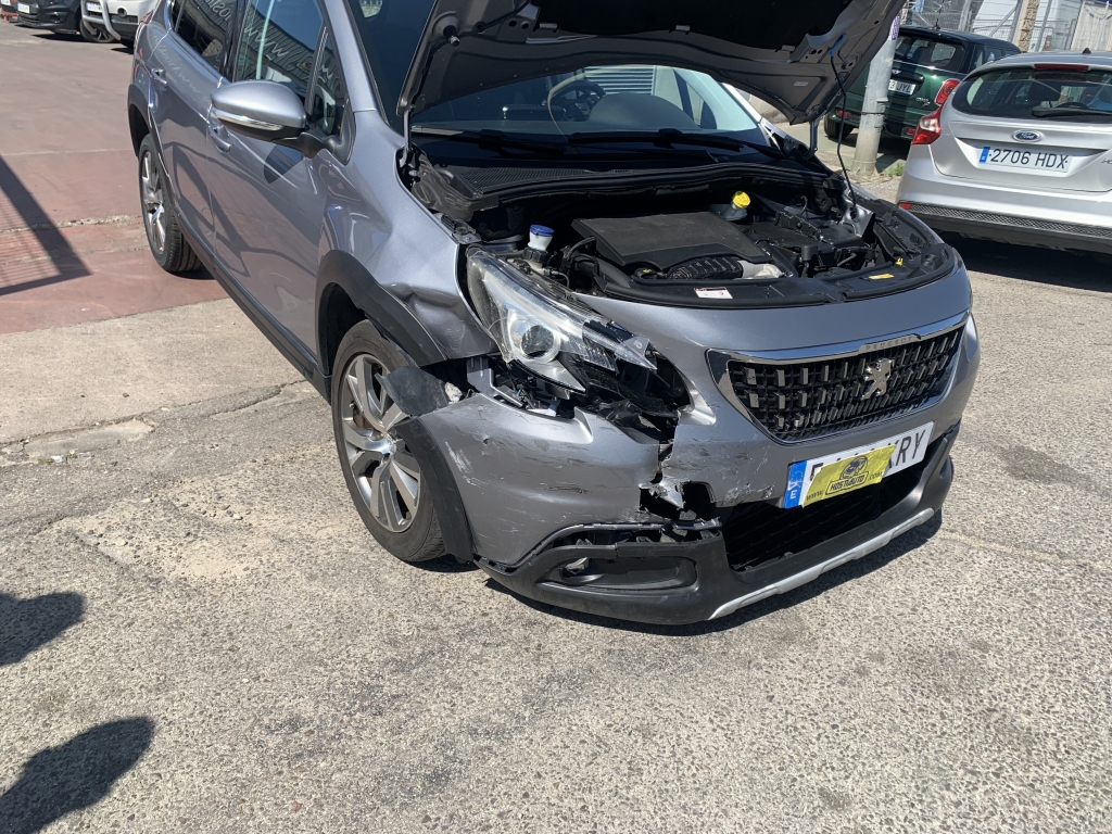 PEUGEOT 2008 1.2 INY 110CV AUTOMATICO PEUGEOT 2008 1.2 INY 110CV AUTOMATICO