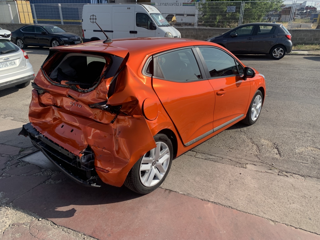 RENAULT CLIO 1.0 INY 100CV