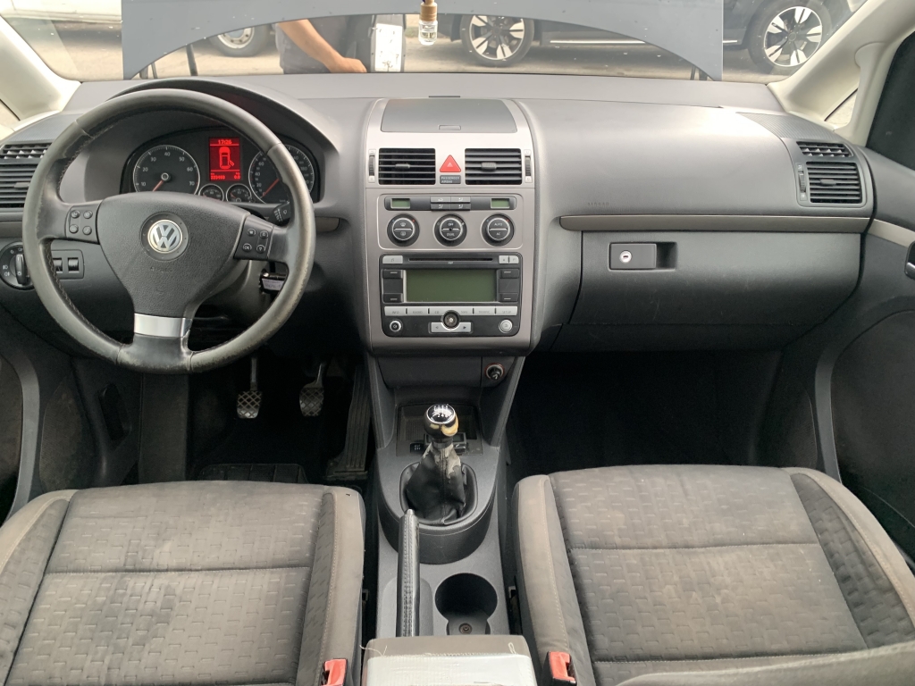 VOLKSWAGEN TOURAN 1.4 TSI 140CV