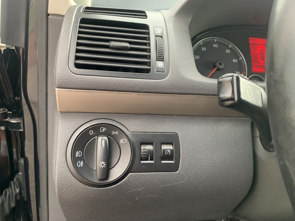 VOLKSWAGEN TOURAN 1.4 TSI 140CV