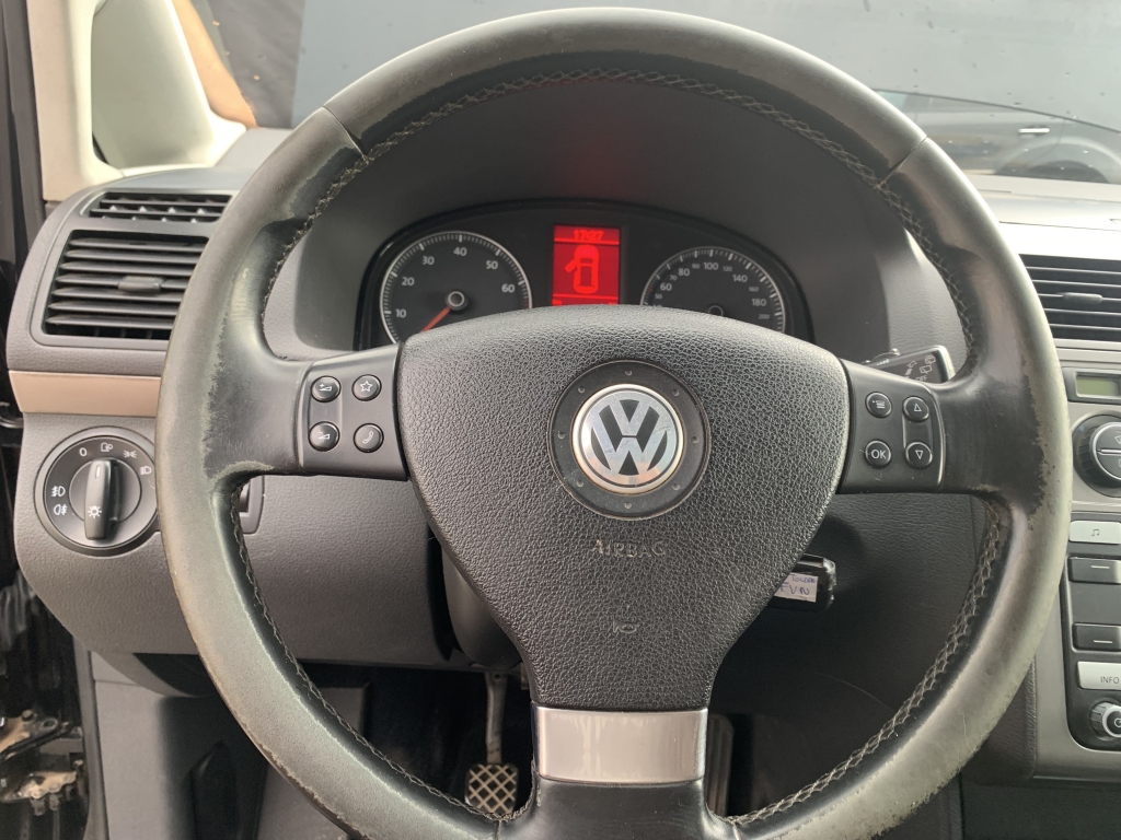 VOLKSWAGEN TOURAN 1.4 TSI 140CV